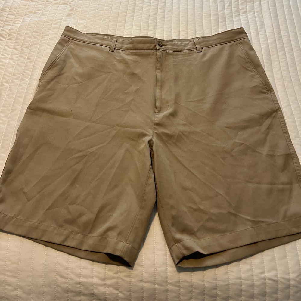 Men’s PGA golf shorts